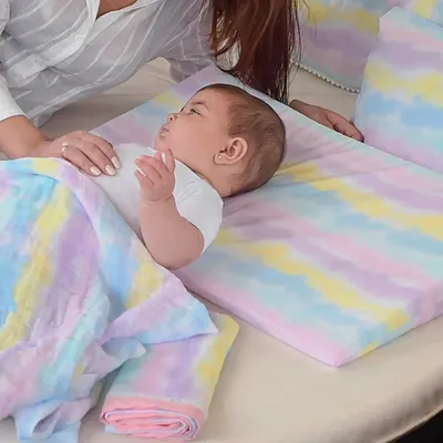 Travesseiro Rampa Minasrey Mini Herdeiros Be Happy 59x36 Rosa Travesseiro Rampa Minasrey Mini Herdeiros Be Happy 59x36 Rosa