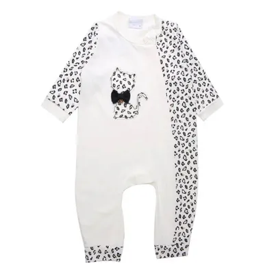 Macacão Longo Bebê Miniclo Bordado Gatinha Com Manga Estampada