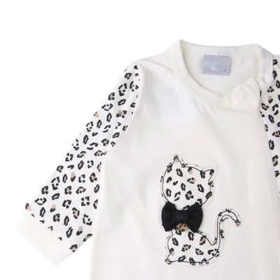 Macacão Longo Bebê Miniclo Bordado Gatinha Com Manga Estampada