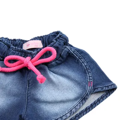 Shorts Jeans Infantil Color Mini Detalhe Cadarço E Cós Elástico Shorts Jeans Infantil Color Mini Detalhe Cadarço E Cós Elástico