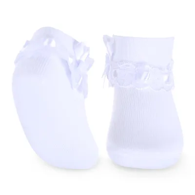 Meia Soquete Infantil Brando Com Bordado E Apliques Meia Soquete Infantil Brando Com Bordado E Apliques