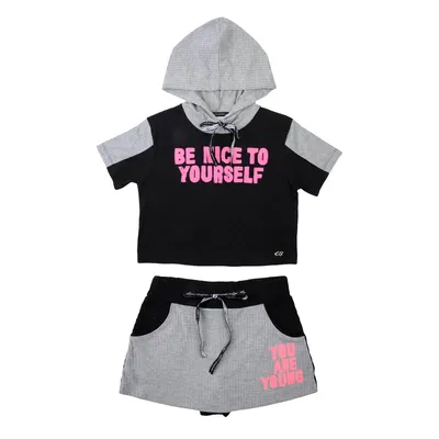 Conjunto Menina Anjo Manga Curta Com Capuz Conjunto Menina Anjo Manga Curta Com Capuz