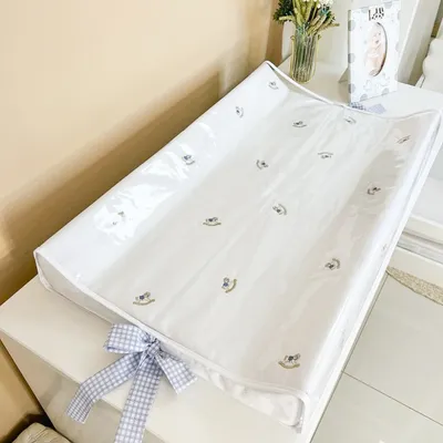 Trocador De Bebê Biramar Anatômico Bordado Cavalo  Trocador De Bebê Biramar Anatômico Bordado Cavalo