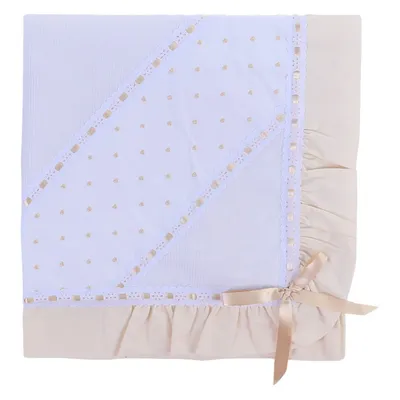 Manta Piquet Alexandra Com Faixa Bordada De Coração E Babado Manta Piquet Alexandra Com Faixa Bordada De Coração E Babado